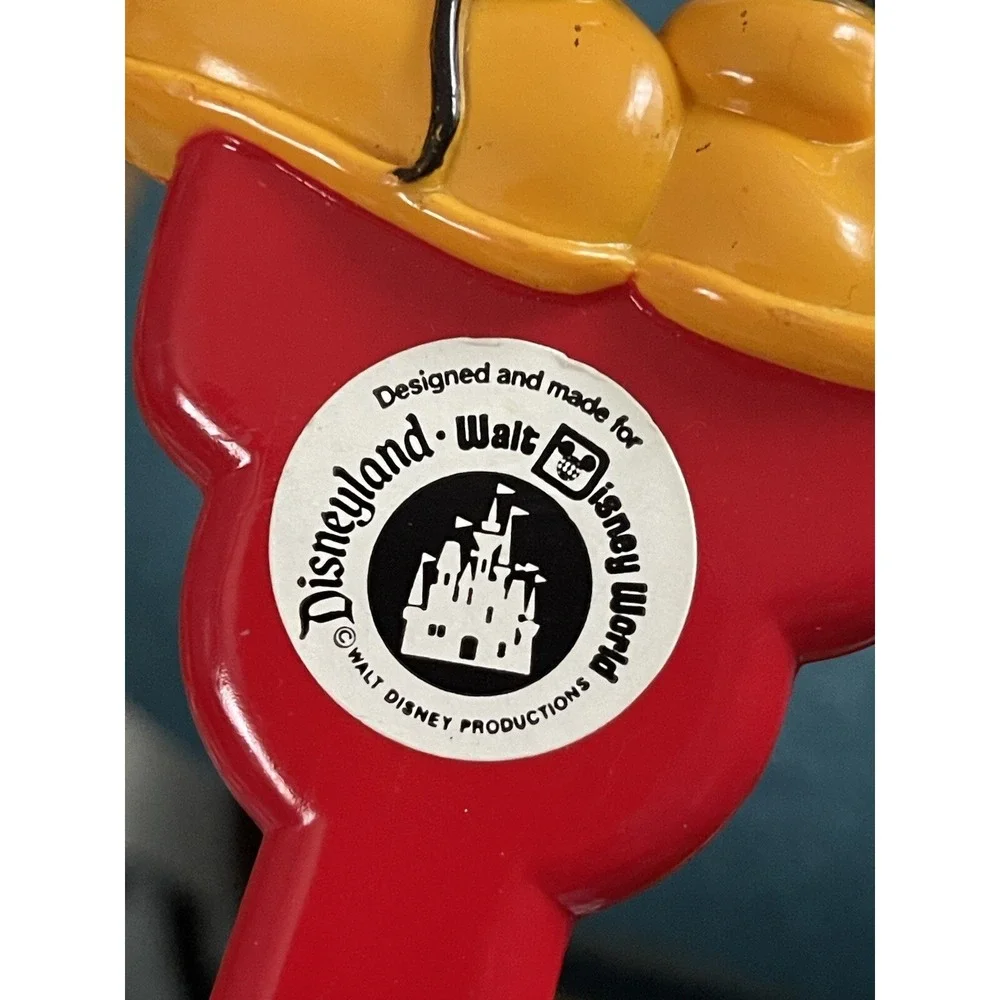Vintage Walt Disney‎ World Mickey Mouse Back Scratcher Disney Red